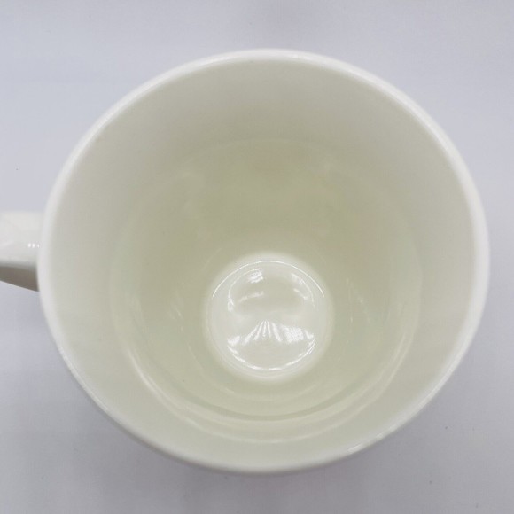 Rare Starbucks Red Hearts Valentines White Coffee Mug Tea Cup 2016 12 Oz - Picture 3 of 5